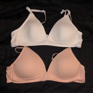 Like new pair of bras size 34-B.